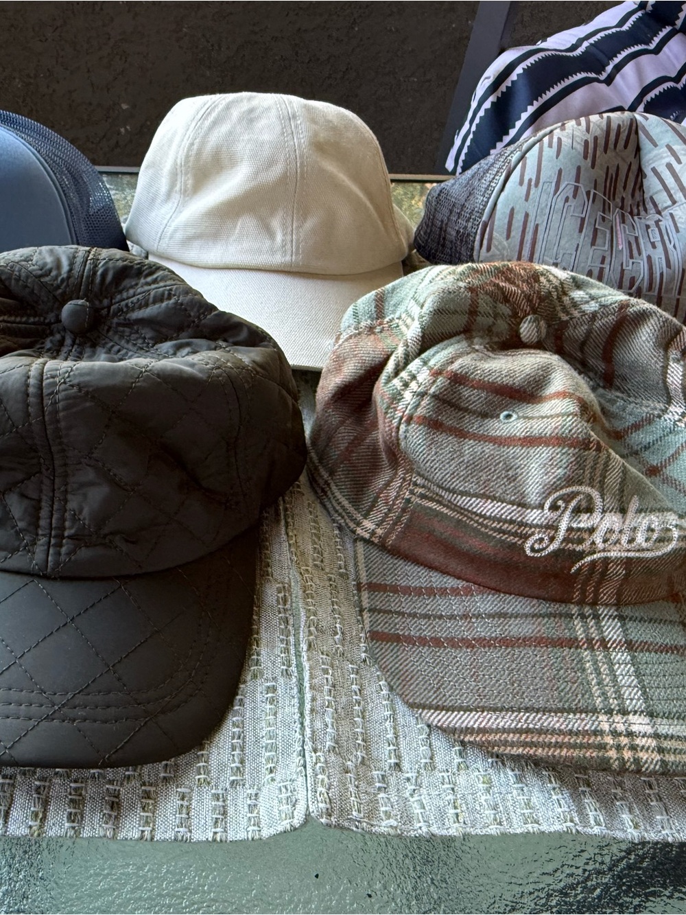 Men’s collection of 5 hats